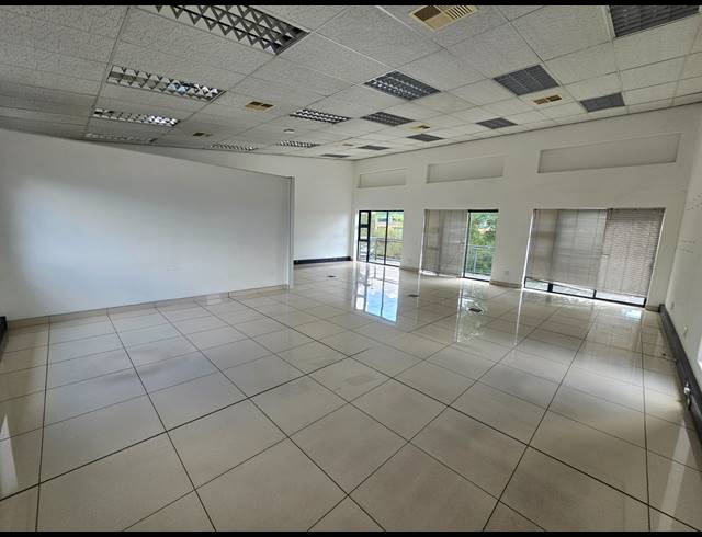466M² OFFICE FOR SALE IN NORTH RIDING